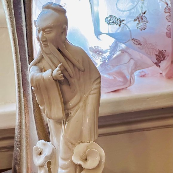 Pair of blanc de Chine porcelain figurines - Picture 11 of 16